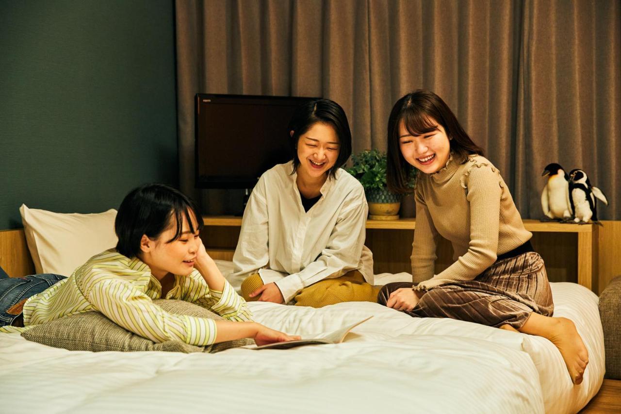 Omo7 Asahikawa By Hoshino Resorts ภายนอก รูปภาพ Kim Sun-young, Lee Sun-bin and Lee Si-eon in Love Alarm