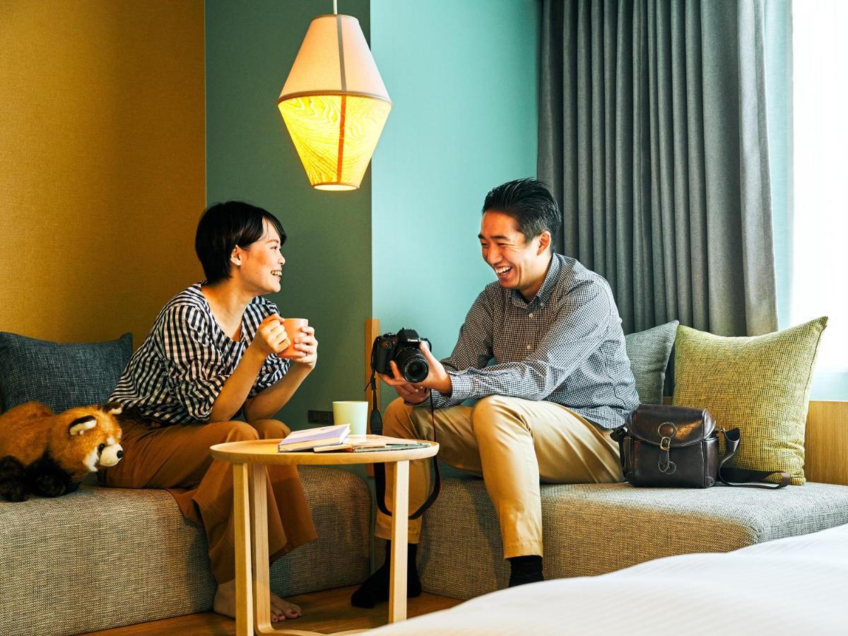Omo7 Asahikawa By Hoshino Resorts ภายนอก รูปภาพ A couple at a hotel