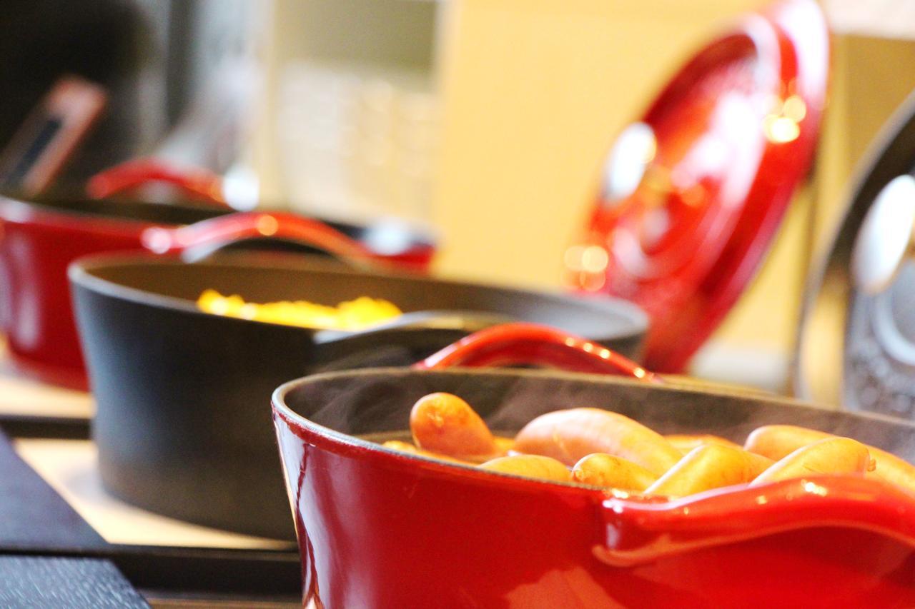 Omo7 Asahikawa By Hoshino Resorts ภายนอก รูปภาพ A Le Creuset cast iron casserole