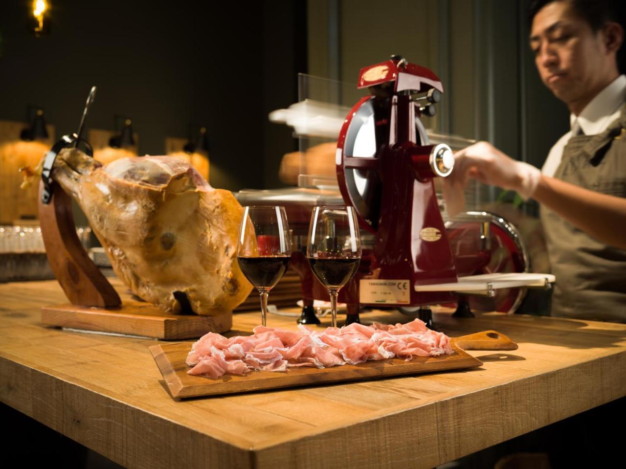 Omo7 Asahikawa By Hoshino Resorts ภายนอก รูปภาพ A prosciutto slicer