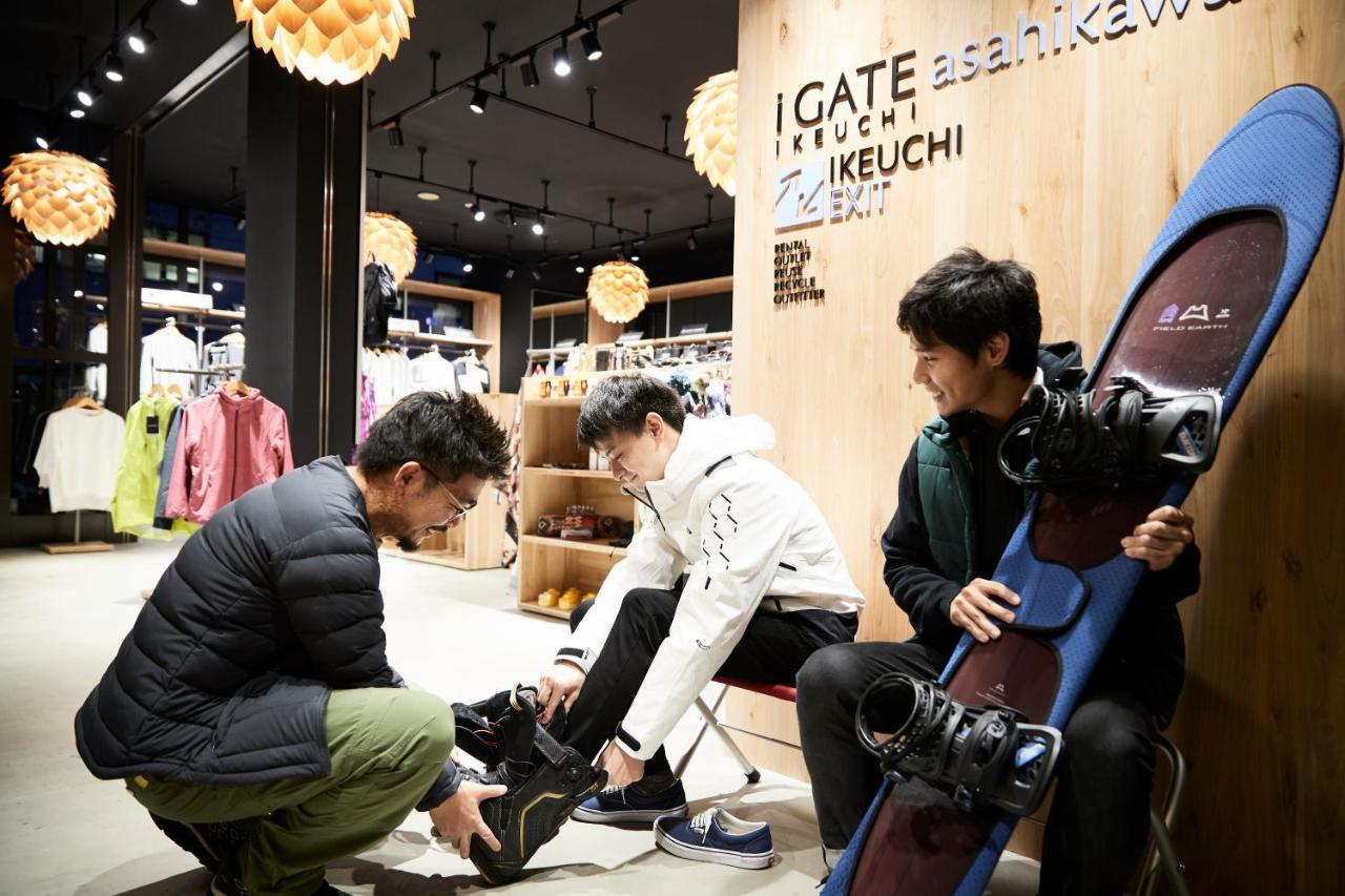 Omo7 Asahikawa By Hoshino Resorts ภายนอก รูปภาพ Fitting a snowboard boot